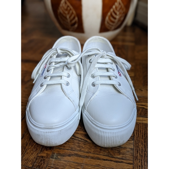 Superga white leather platform shoes, US size 7.5 - Picture 10 of 11